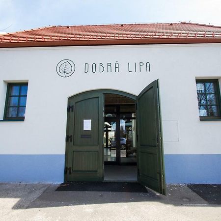 Ubytovanie Dobra Lipa Pressburg Exterior foto