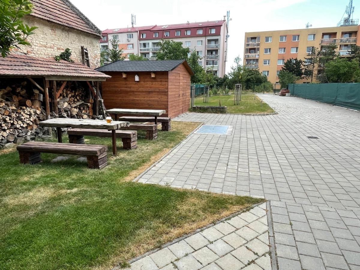 Ubytovanie Dobra Lipa Pressburg Exterior foto