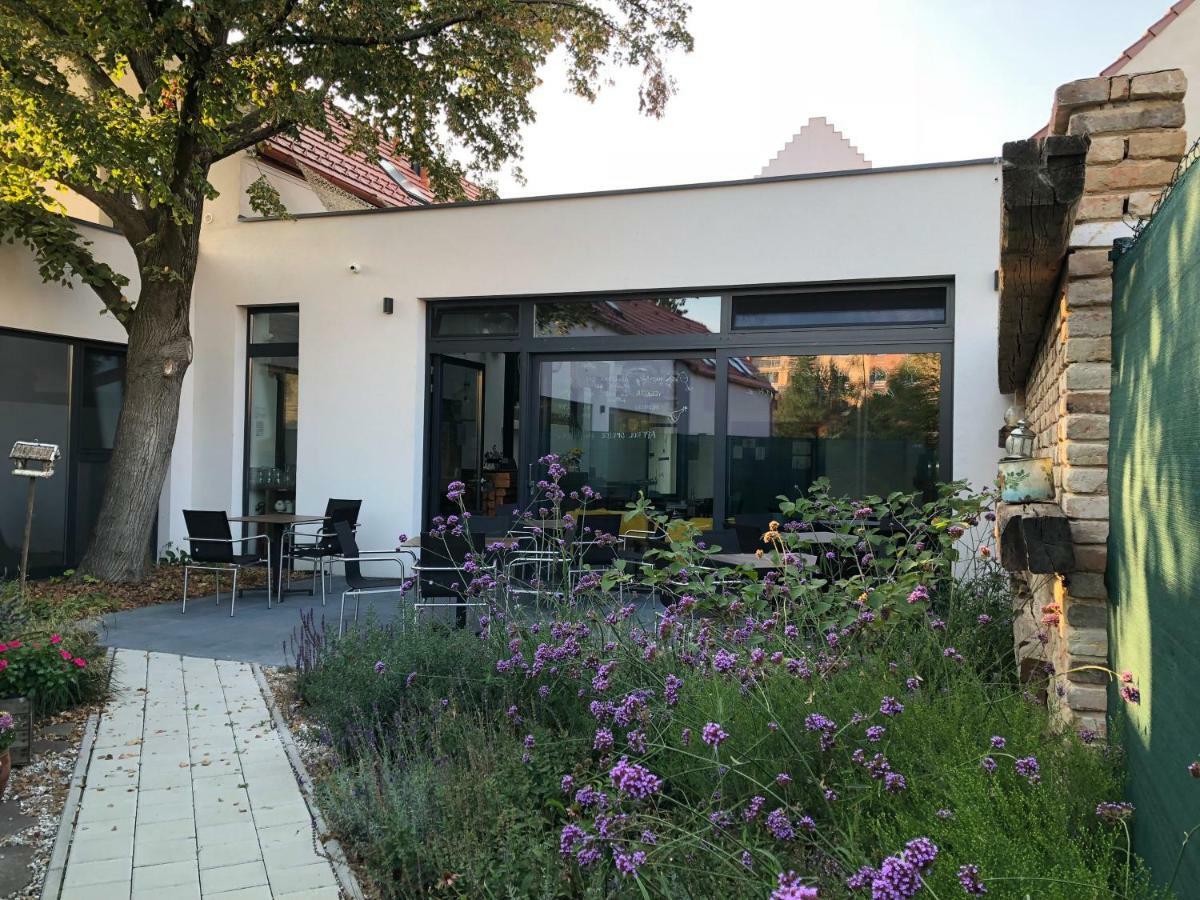 Ubytovanie Dobra Lipa Pressburg Exterior foto