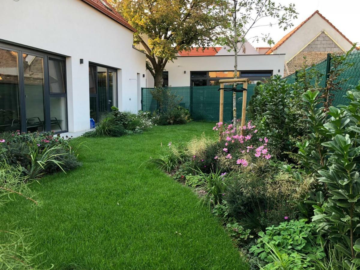 Ubytovanie Dobra Lipa Pressburg Exterior foto